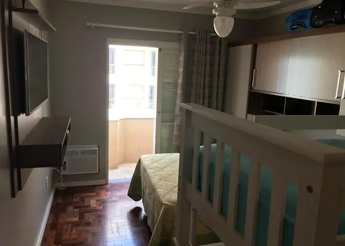 Apartamento 1 dormitório, confortável, no centro de Capão da Canoa a 1 quadra do mar